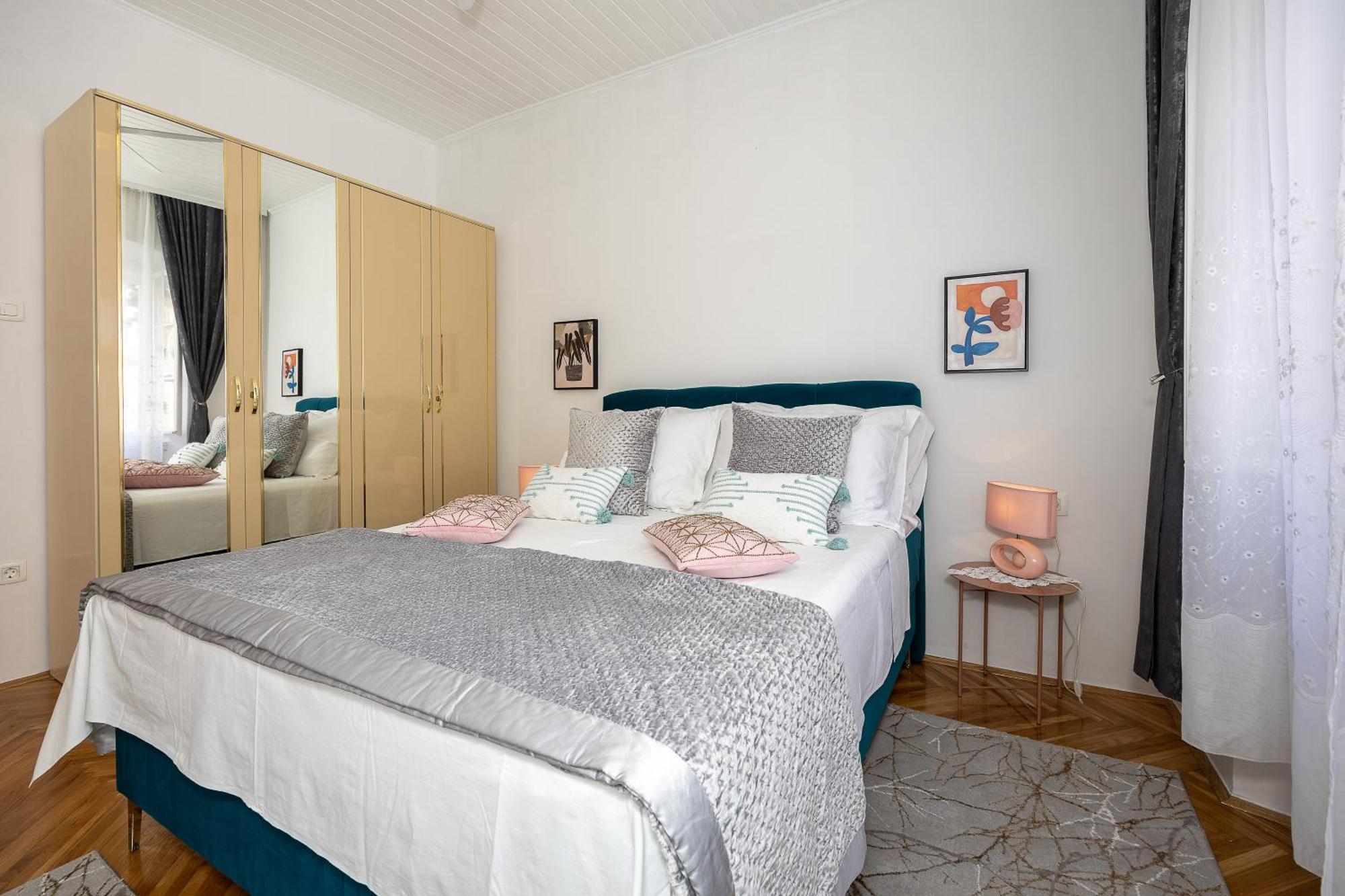 Apartman Iskra 2 스플리트 외부 사진